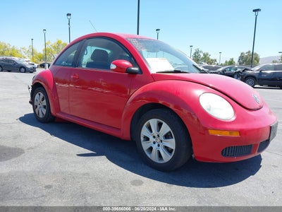 VOLKSWAGEN NEW BEETLE 2009