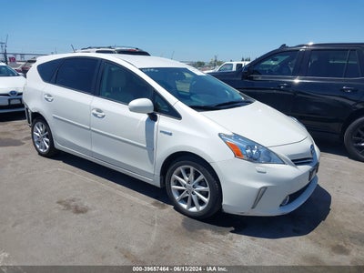 TOYOTA PRIUS V 2013