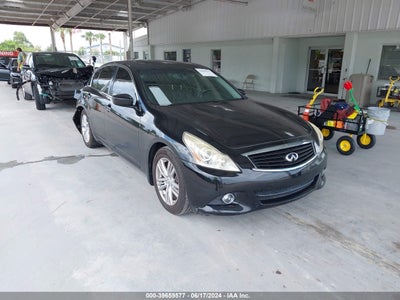 INFINITI JOURNEY 2013