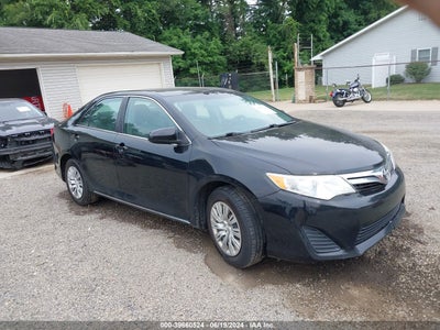 TOYOTA CAMRY 2014