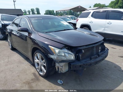 NISSAN MAXIMA 2012