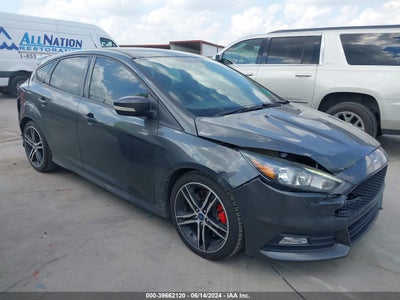 FORD FOCUS ST 2017