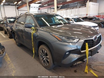 TOYOTA HIGHLANDER 2022