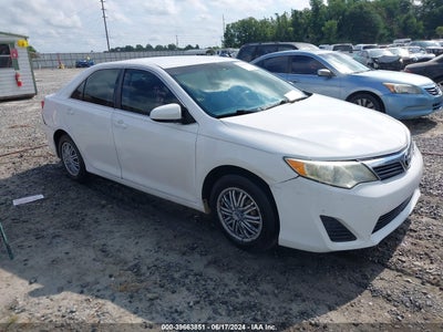 TOYOTA CAMRY 2012