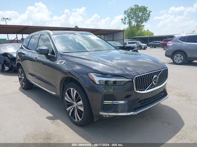 VOLVO XC60 2022