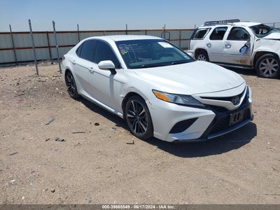 TOYOTA CAMRY 2020