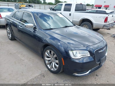 CHRYSLER 300 2018