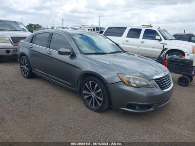 CHRYSLER 200 2011