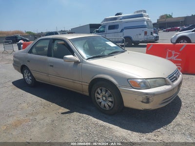 TOYOTA CAMRY 2001
