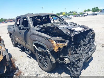 TOYOTA TUNDRA 2022