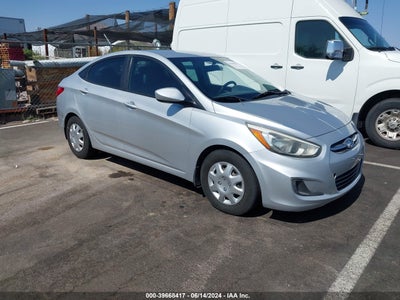 HYUNDAI ACCENT 2015