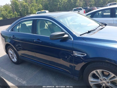 FORD TAURUS 2017