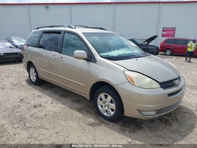 TOYOTA SIENNA 2004