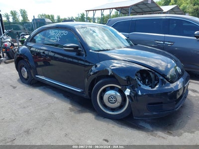 VOLKSWAGEN BEETLE 2015