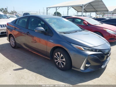 TOYOTA PRIUS PRIME 2021