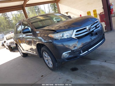 TOYOTA HIGHLANDER 2013