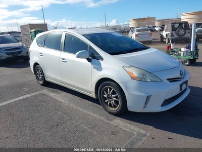 TOYOTA PRIUS V 2012