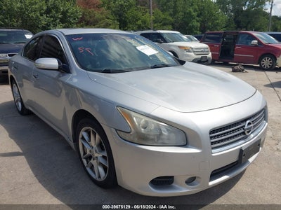 NISSAN MAXIMA 2011