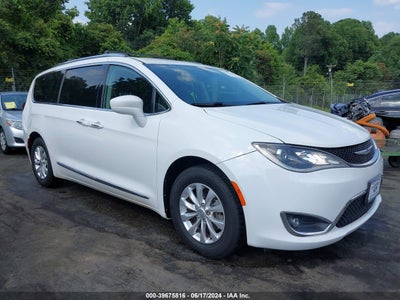 CHRYSLER PACIFICA 2018