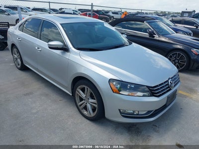 VOLKSWAGEN PASSAT 2013