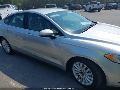 FORD FUSION HYBRID 2016