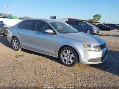 VOLKSWAGEN JETTA 2012