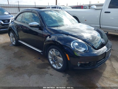 VOLKSWAGEN BEETLE 2013