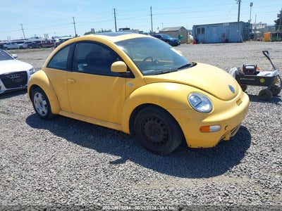 VOLKSWAGEN NEW BEETLE 2000