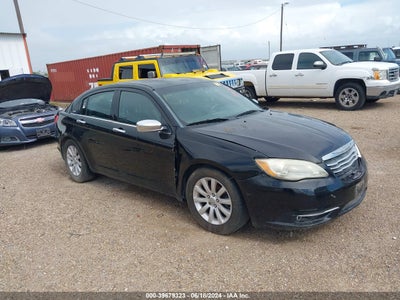 CHRYSLER 200 2013