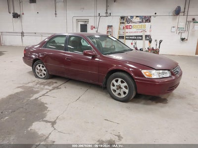 TOYOTA CAMRY 2001