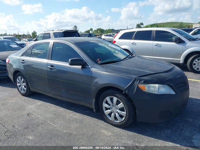 TOYOTA CAMRY 2010