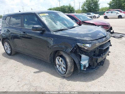 KIA SOUL 2023