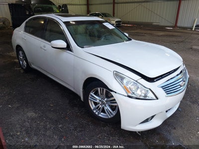 INFINITI G37 2013