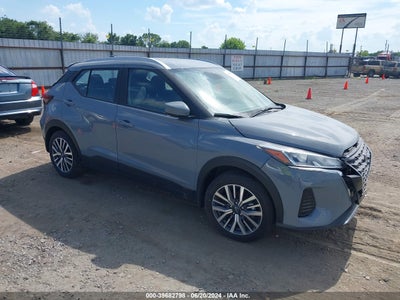 NISSAN KICKS 2023