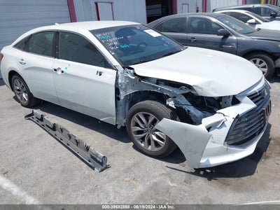 TOYOTA AVALON 2022