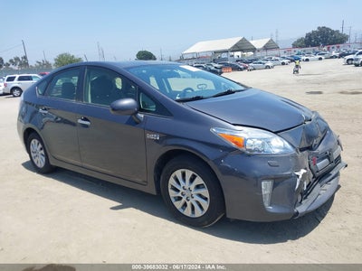 TOYOTA PRIUS PLUG-IN 2012
