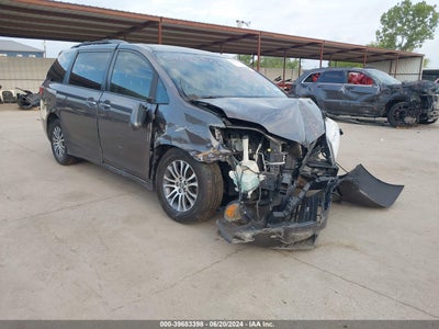 TOYOTA SIENNA 2019