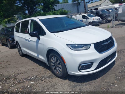 CHRYSLER PACIFICA HYBRID 2024