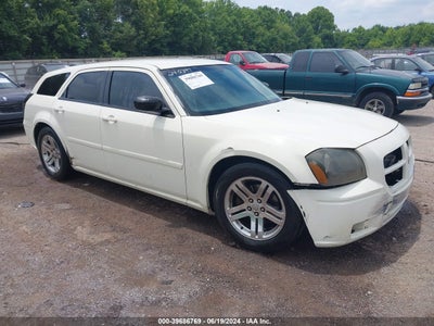 DODGE MAGNUM 2005