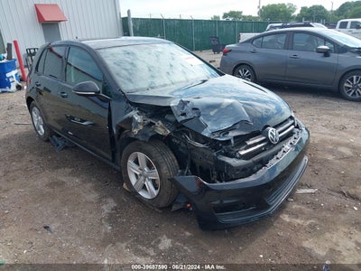 VOLKSWAGEN GOLF 2015