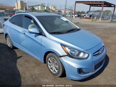HYUNDAI ACCENT 2013