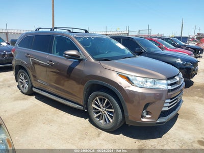 TOYOTA HIGHLANDER 2017