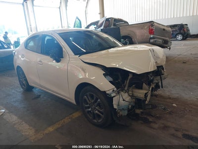 TOYOTA YARIS 2019