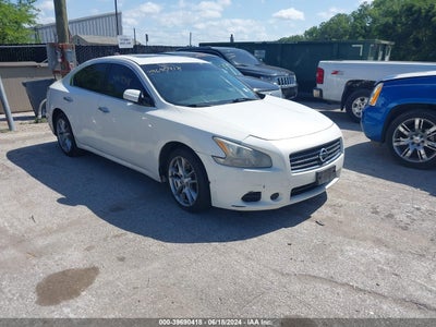 NISSAN MAXIMA 2011