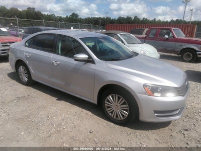 VOLKSWAGEN PASSAT 2015