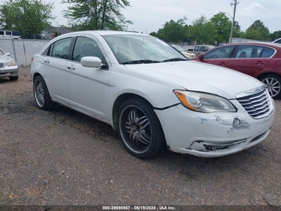 CHRYSLER 200 2011