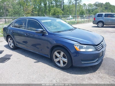 VOLKSWAGEN PASSAT 2013