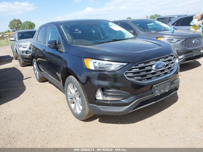FORD TITAN 2023