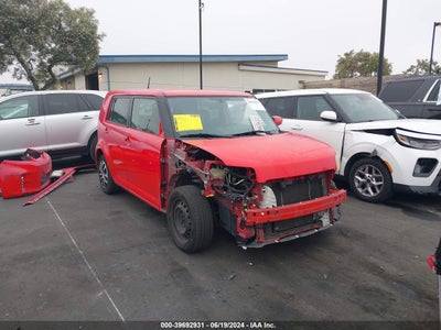 SCION SCION XB 2013
