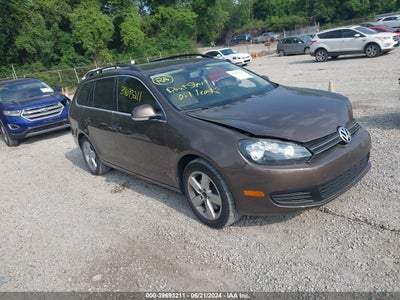 VOLKSWAGEN JETTA SPORTWAGEN 2011